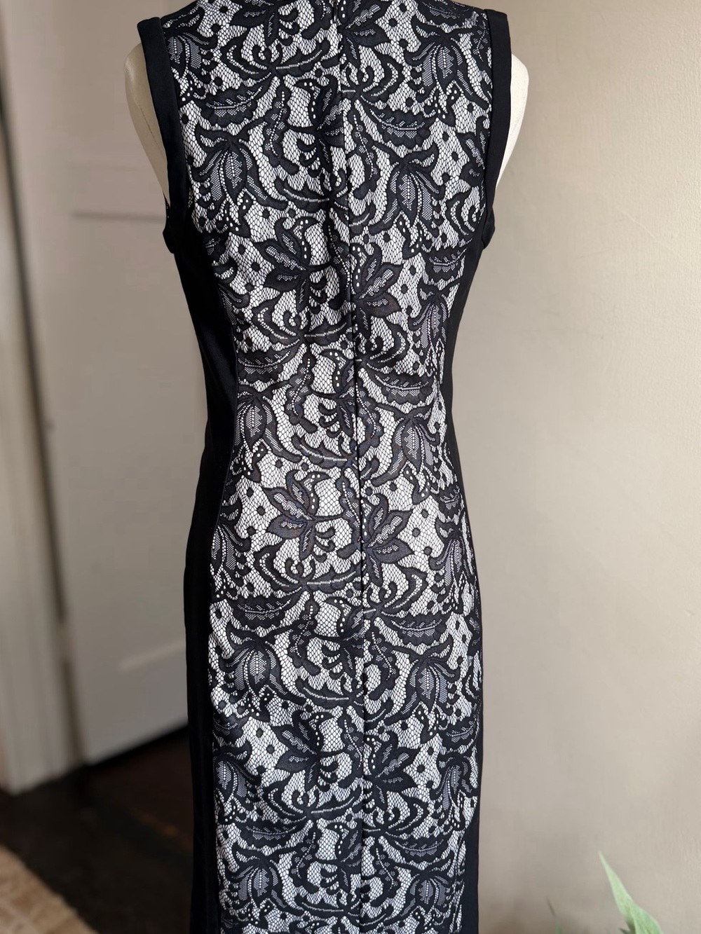 Joseph Ribkoff Black and White Lace-Effect Midi Sheath - Picture 2 of 5